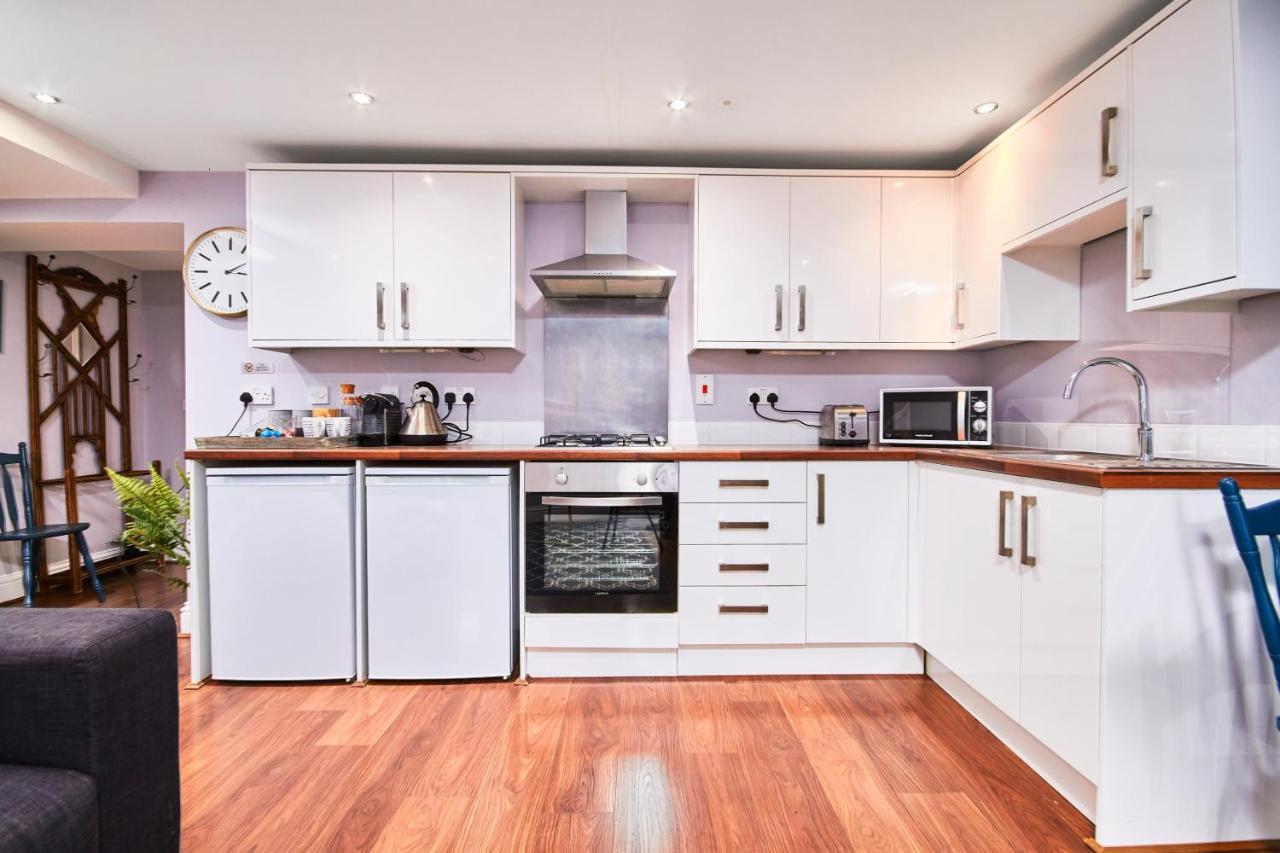 Newcastle Treasure - Sleeps 4 - Lower Ground Floor エクステリア 写真